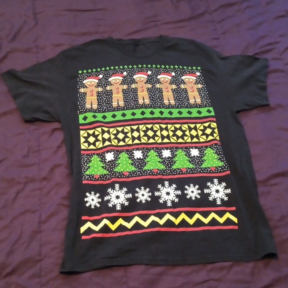 Christmas shirt size M